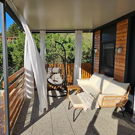 Mobile Jadre I باكوشتاني